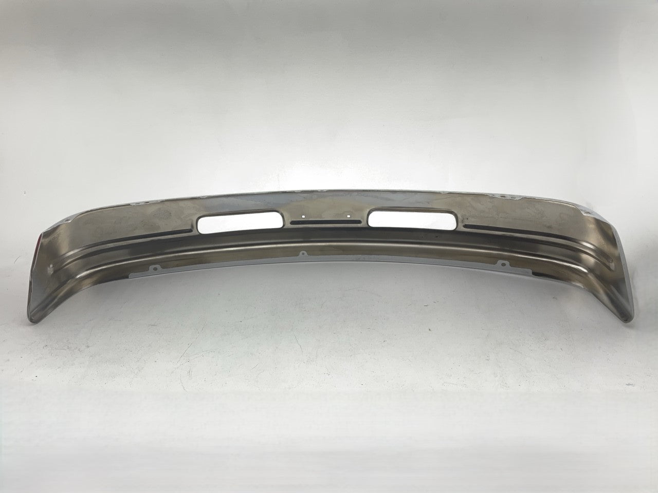 SURFACE SCRATCHES - AFTERMARKET Front Chrome Bumper For 1994-1996 Dodge Van