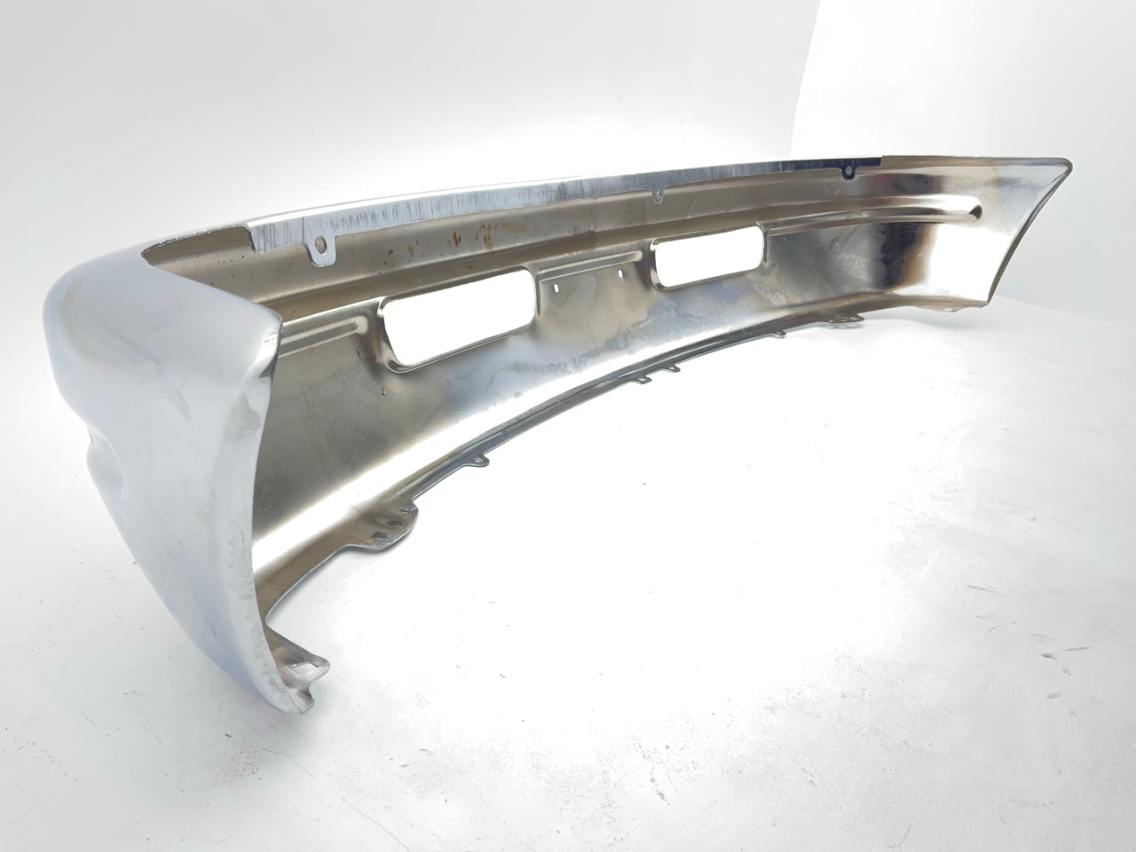 NEW AFTERMARKET DGV1008DC For 1994-1996 Dodge Van Front Bumper, Chrome