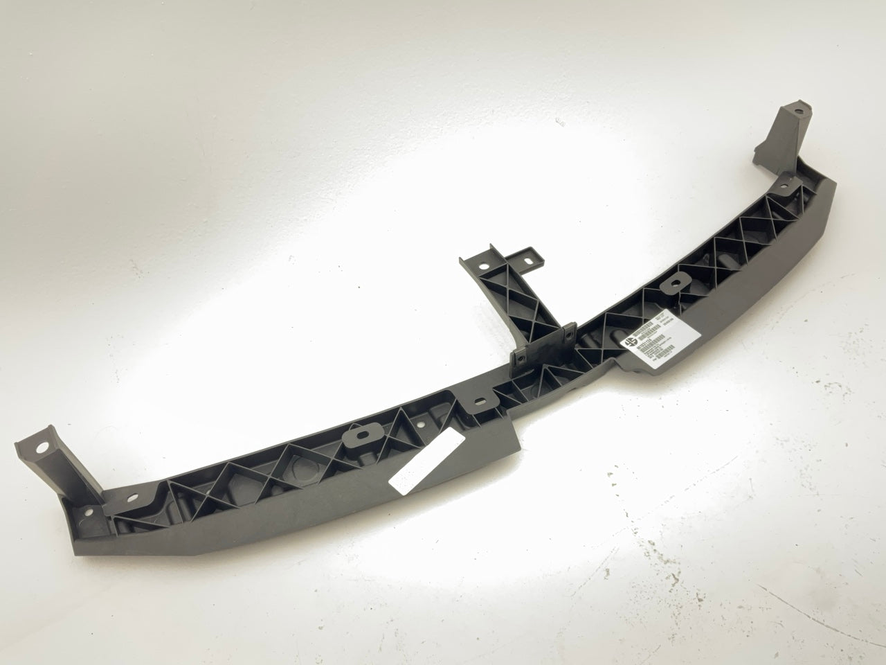 New DS42A18A Front Upper Bumper Covert Retainer Trim For 2016-2023 Nissan Maxima