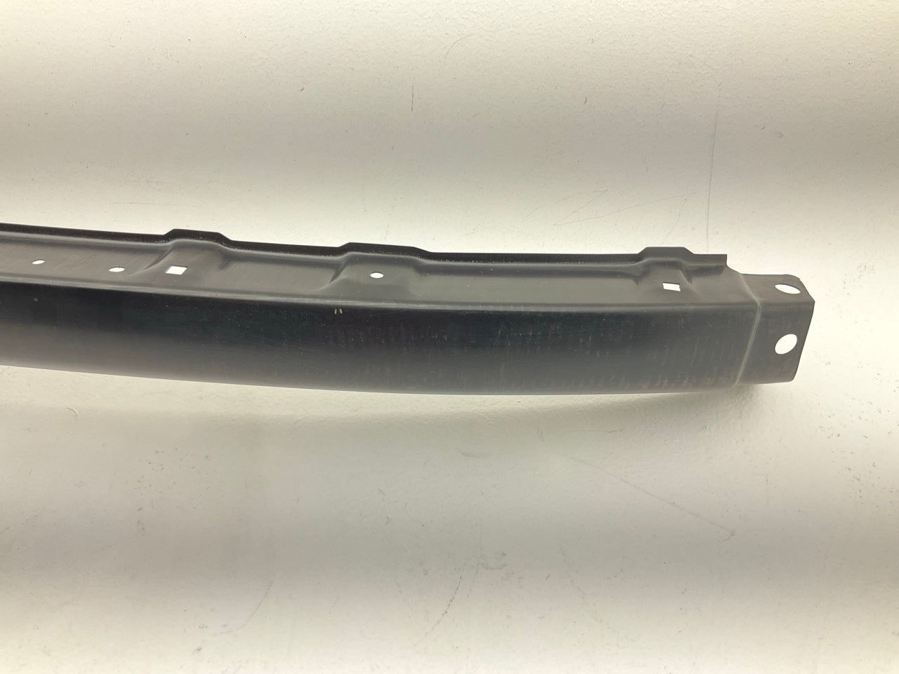 DS7116B Front Black Bumper Face Bar Replacement For 1996-1998 Nissan Pathfinder
