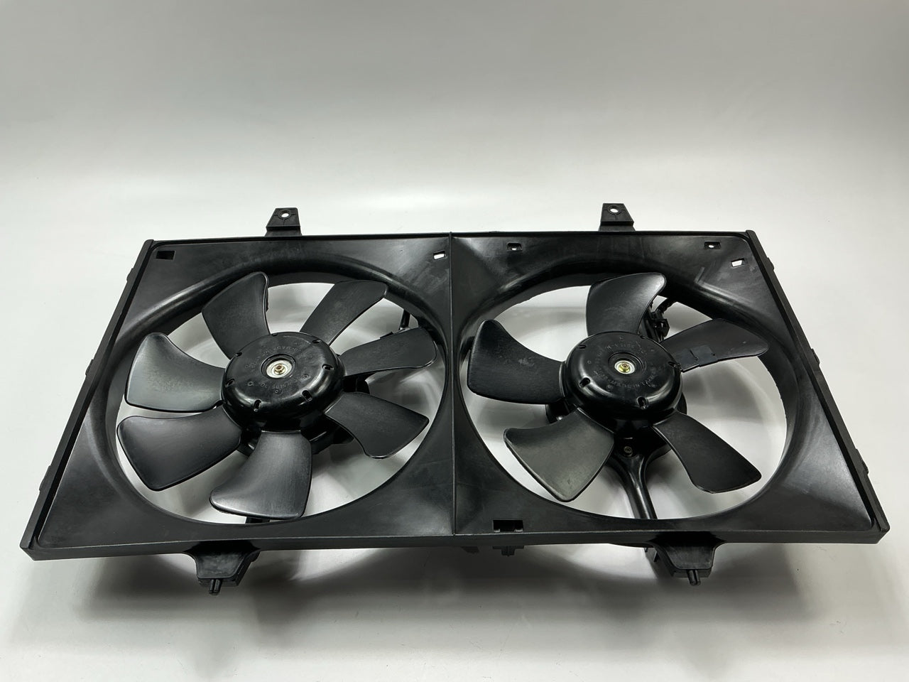 NEW AFTERMARKET Dual Cooling Radiator Fan Assembly - NI3115103