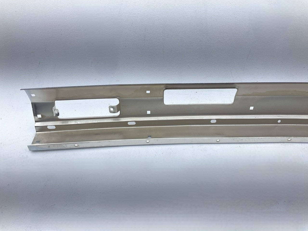 New Chrome Front Bumper For 86-92 Nissan D21 Hardbody Pickup With Top Pad Holes