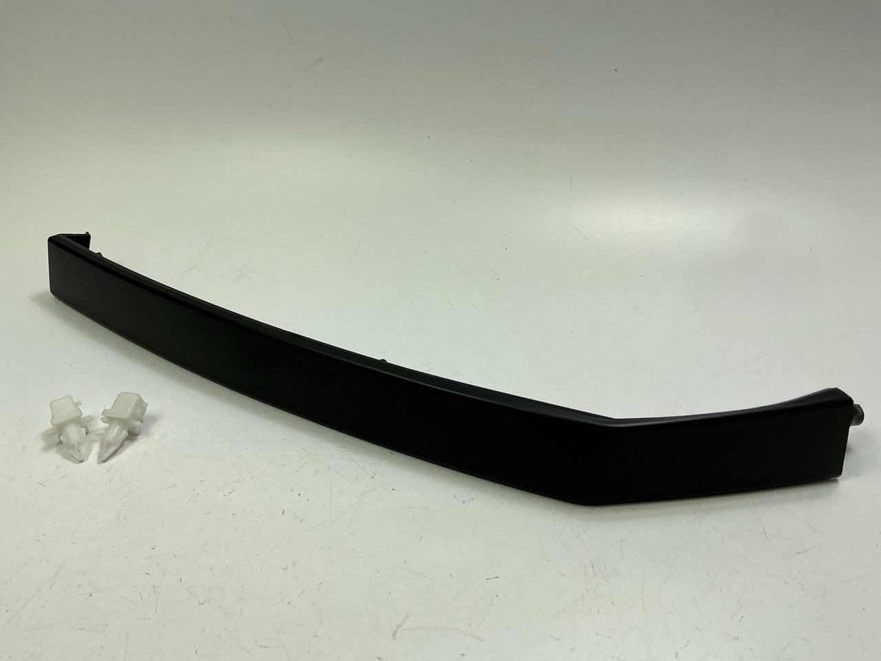NEW AFTERMARKET Front Left Bumper To Body Filler Panel 622357S300, NI1088106