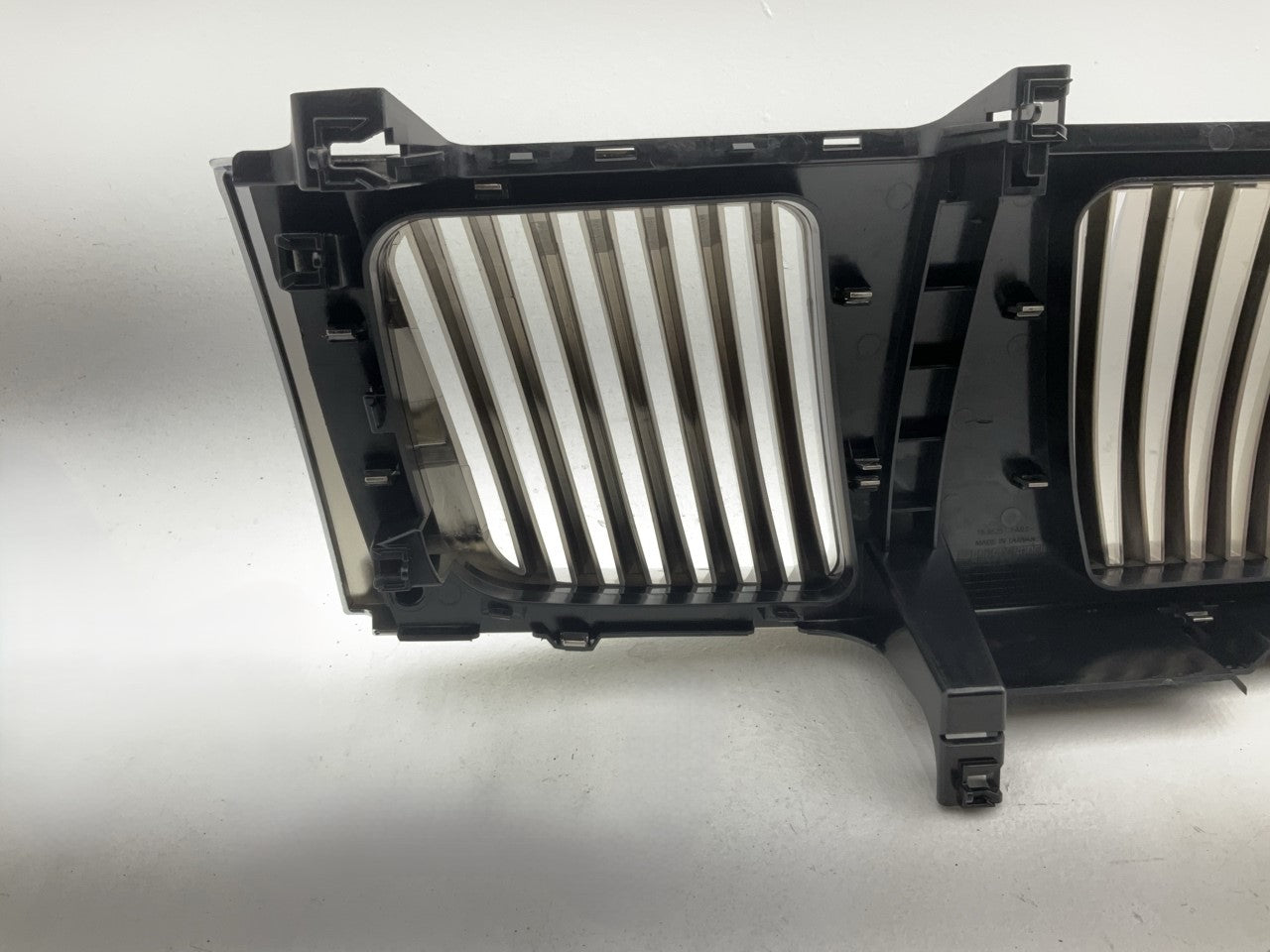 NEW DSTN070AG Vertical Front Bumper Chrome Grille For 04-07 Nissan Titan, Armada