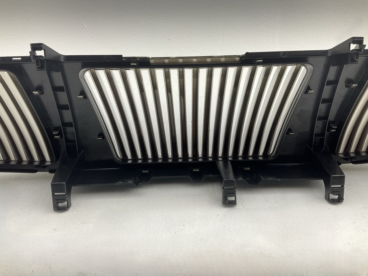 NEW DSTN070AG Vertical Front Bumper Chrome Grille For 04-07 Nissan Titan, Armada