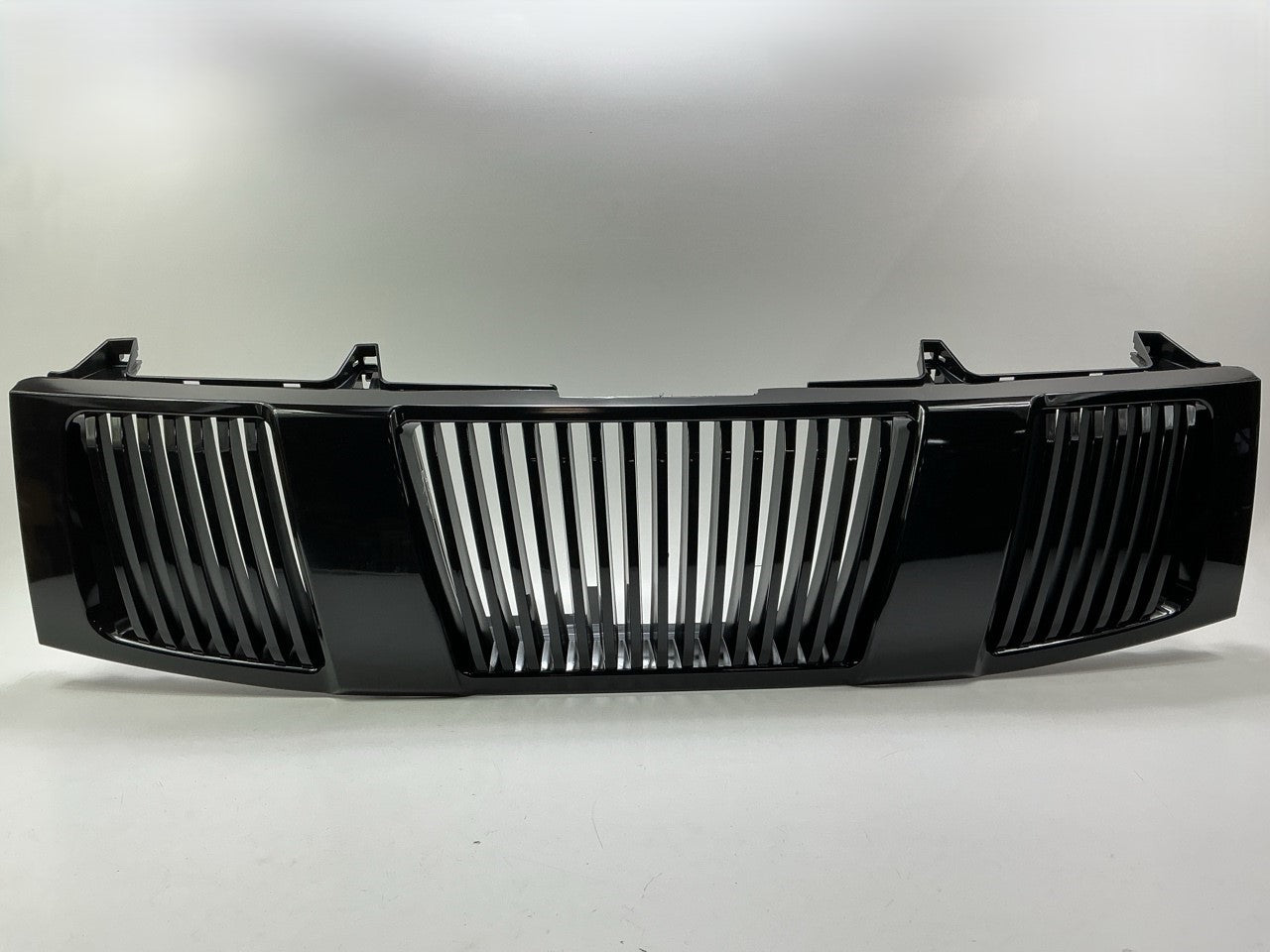 NEW DSTN070AH Vertical Front Bumper Grille For 2004-2007 Nissan Titan, Armada