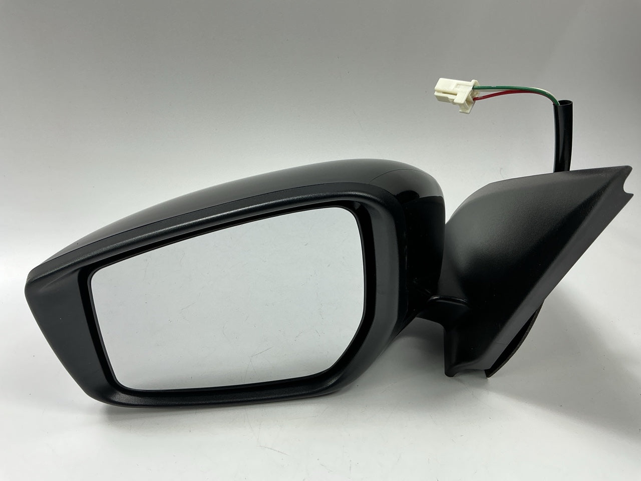 AFTERMARKTET Left Driver Side Mirror Powered W/O Signal Light W/O Heated