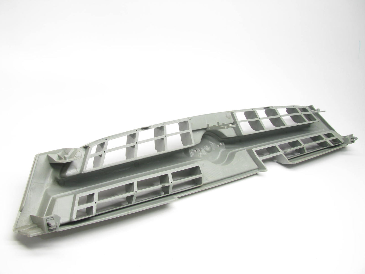 NEW AFTERMARKET Front End Grille For 1997-1999 Nissan Maxima
