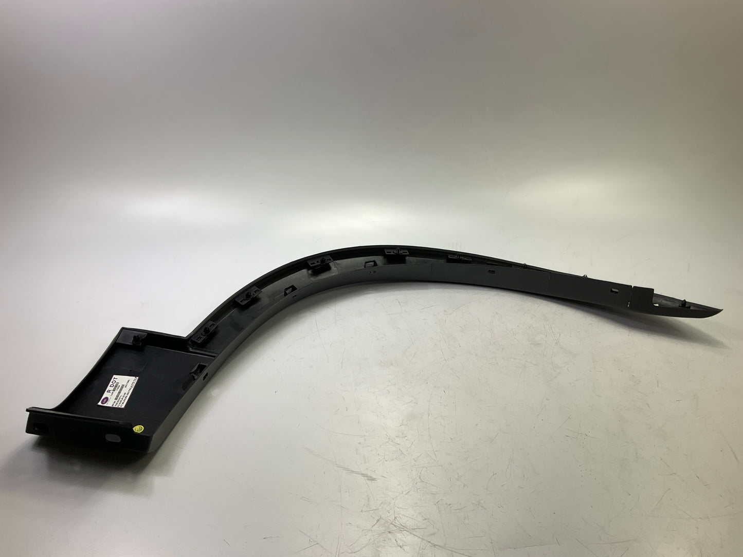AFTERMARKET - Front Left Wheel Arch Molding 2002-05 Ford Explorer FO1290113