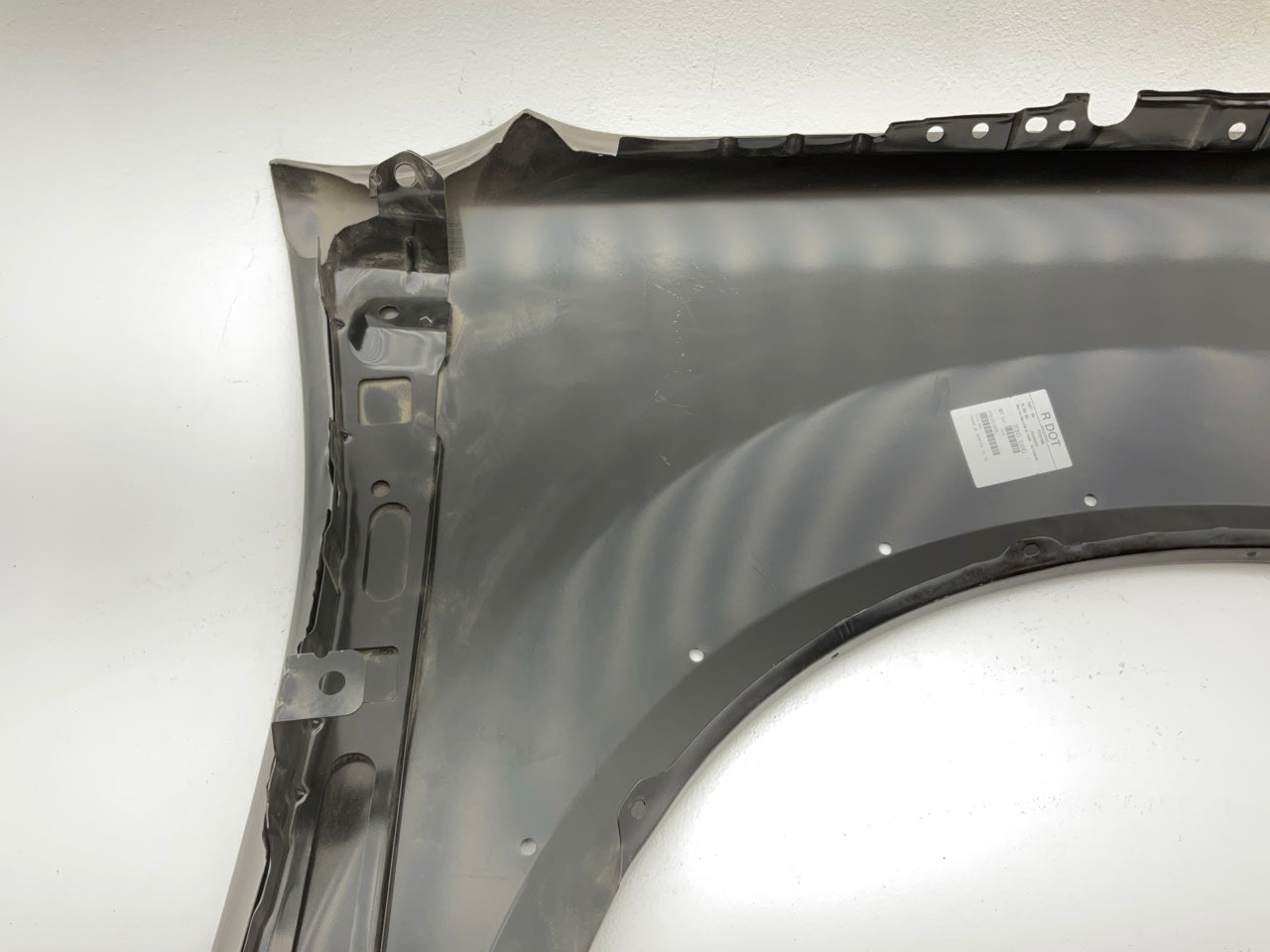 FDE3001AL  Front Left Driver Side Fender 2003-2006 Ford Expedition W/ Mold. Hole