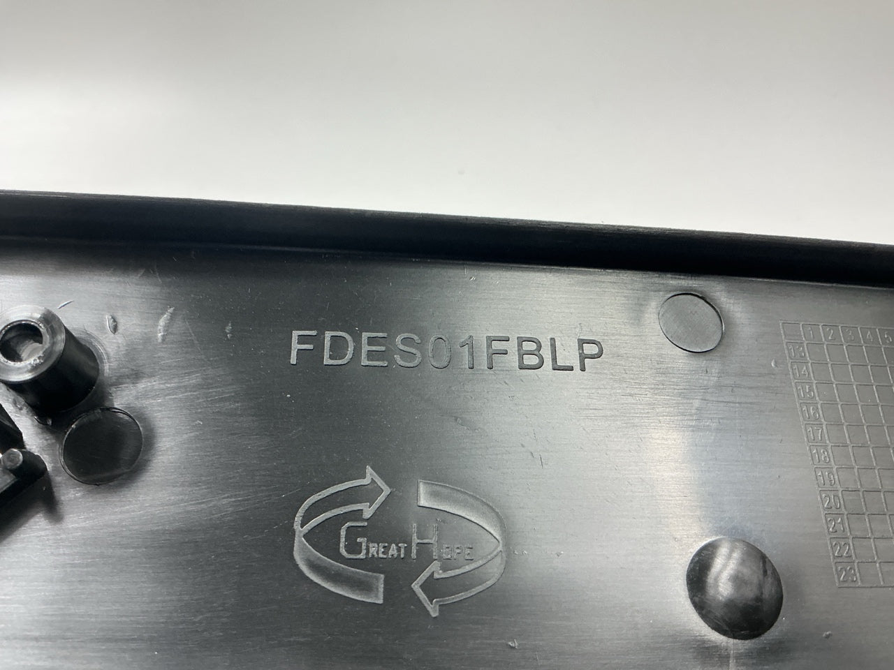 FDEC024AC Front License Plate Bracket 2001-04 Ford Escape - NEW AFTERMARKET