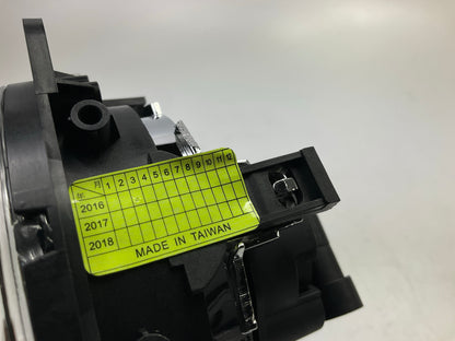 NEW AFTERMARKET Right / Left Fog Light Lamp 2002-05 Focus SVT