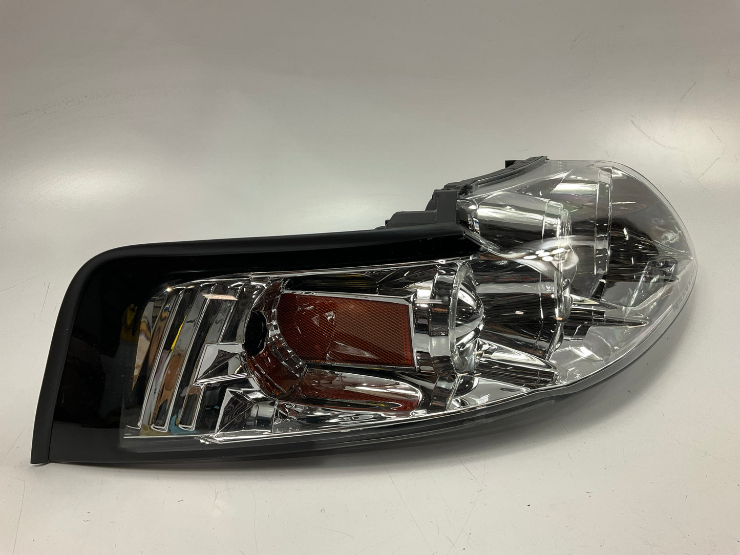 NEW FDM1091BE 1999-2004 Ford Mustang Projector Headlights (Pair) Chrome / Clear
