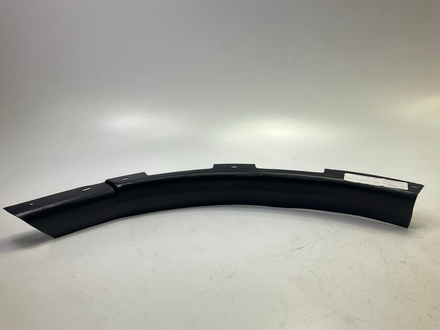 NEW AFTERMARKET Front Left Bumper To Body Filler Panel 97-02 Expedition, F-150