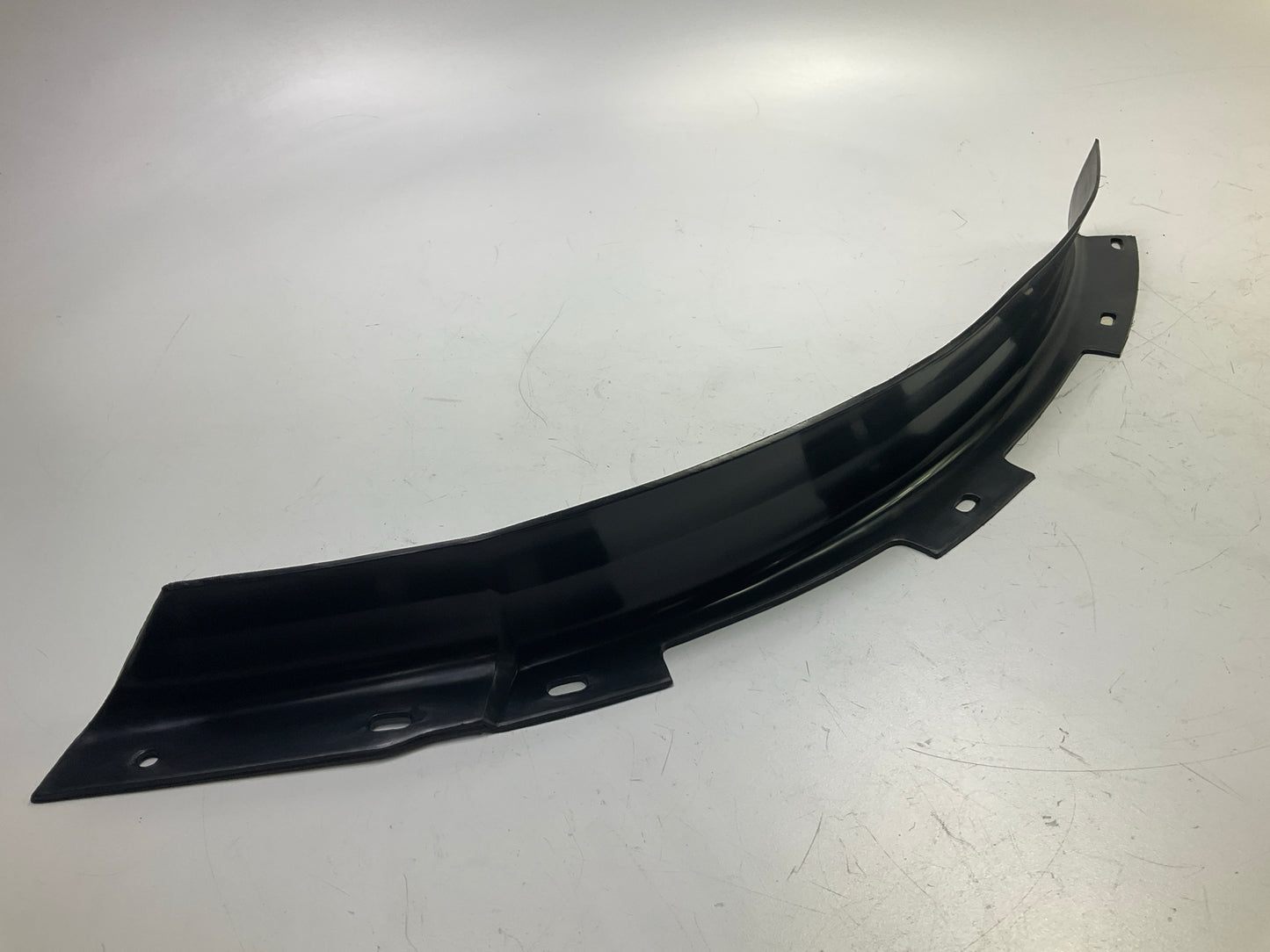 NEW AFTERMARKET Front Left Bumper To Body Filler Panel 97-02 Expedition, F-150