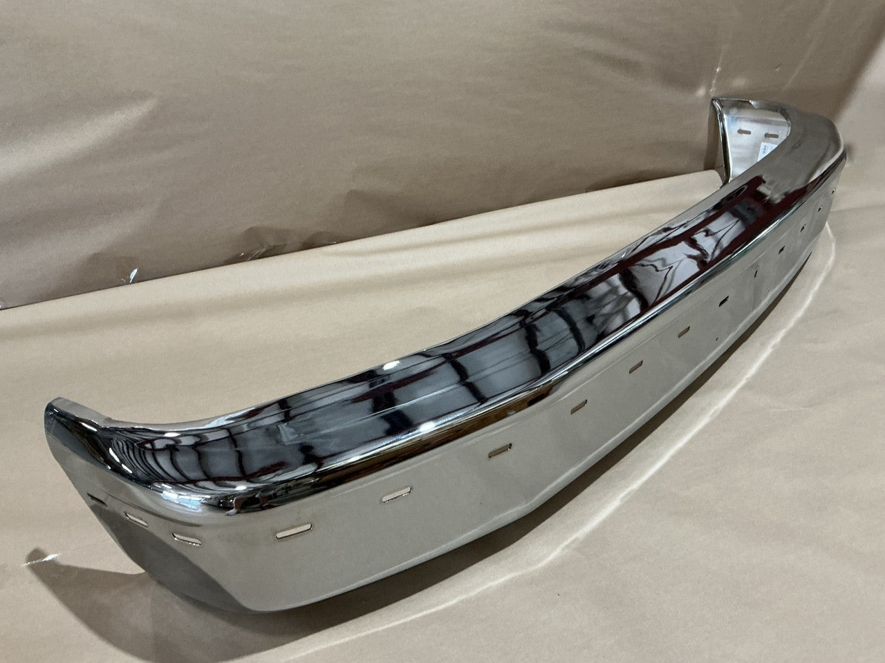 New FDT1008GC Front Chrome Bumper 1992-1996 Ford F-150 F-250 ,1992-1997 F-350