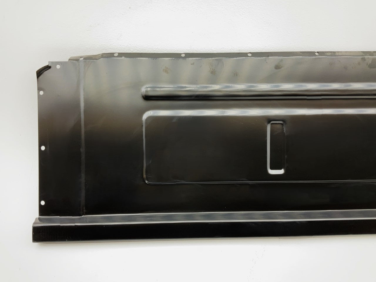 NEW FDT1043A0 Truck Bed Body Front Metal Panel - 1975-1986 Ford F-150 Pickup