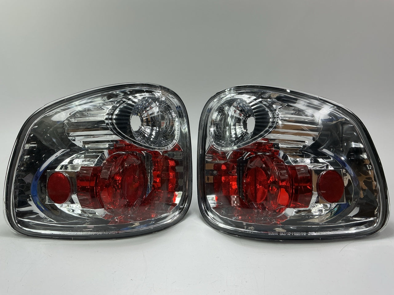 AFTERMARKET Chrome Euro Style Tail Light Lamp Set For 01-03 Ford F-150 Flareside