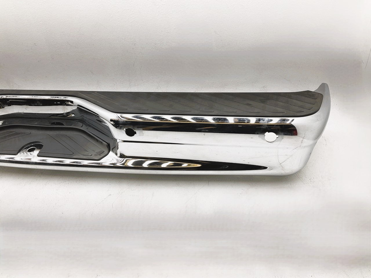 1992-2014 Ford Econoline Van E150 E250 E350 Rear Chrome Bumper W/ Sensor Holes