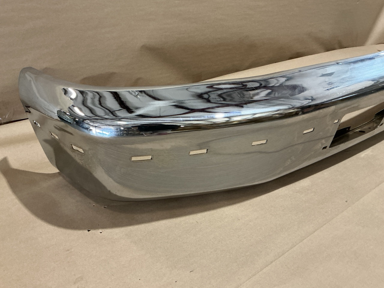 NEW AFTERMARKET FO1002254 Front Chrome Bumper 1993-1996 Ford F-150, F-250 Bronco