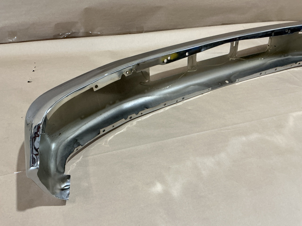 NEW AFTERMARKET FO1002254 Front Chrome Bumper 1993-1996 Ford F-150, F-250 Bronco