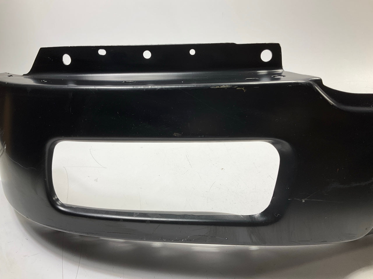 SCRATCHED SEE PHOTOS, Front Steel Bumper 2004-2006 Ford F-150 W/ Fog Light Holes