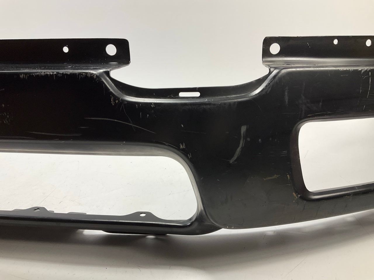 SCRATCHED SEE PHOTOS, Front Steel Bumper 2004-2006 Ford F-150 W/ Fog Light Holes
