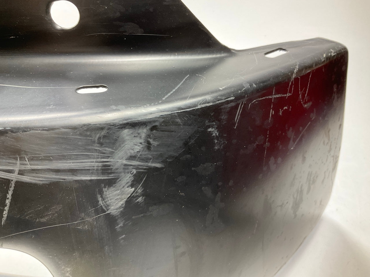SCRATCHED SEE PHOTOS, Front Steel Bumper 2004-2006 Ford F-150 W/ Fog Light Holes