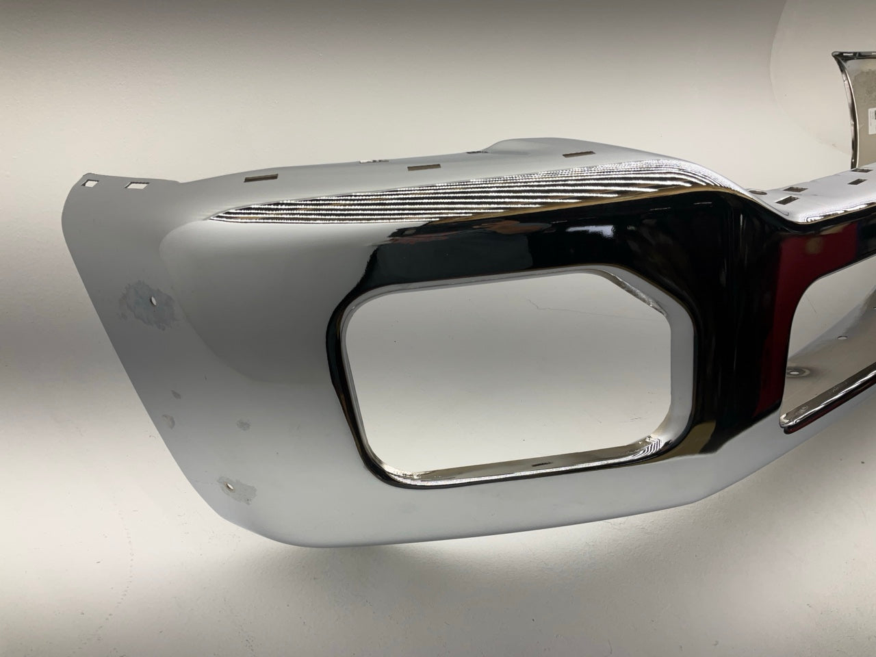 NEW FO1002418 Chrome Steel Front Bumper 2011-2016 Ford F450 F550 SD Super Duty