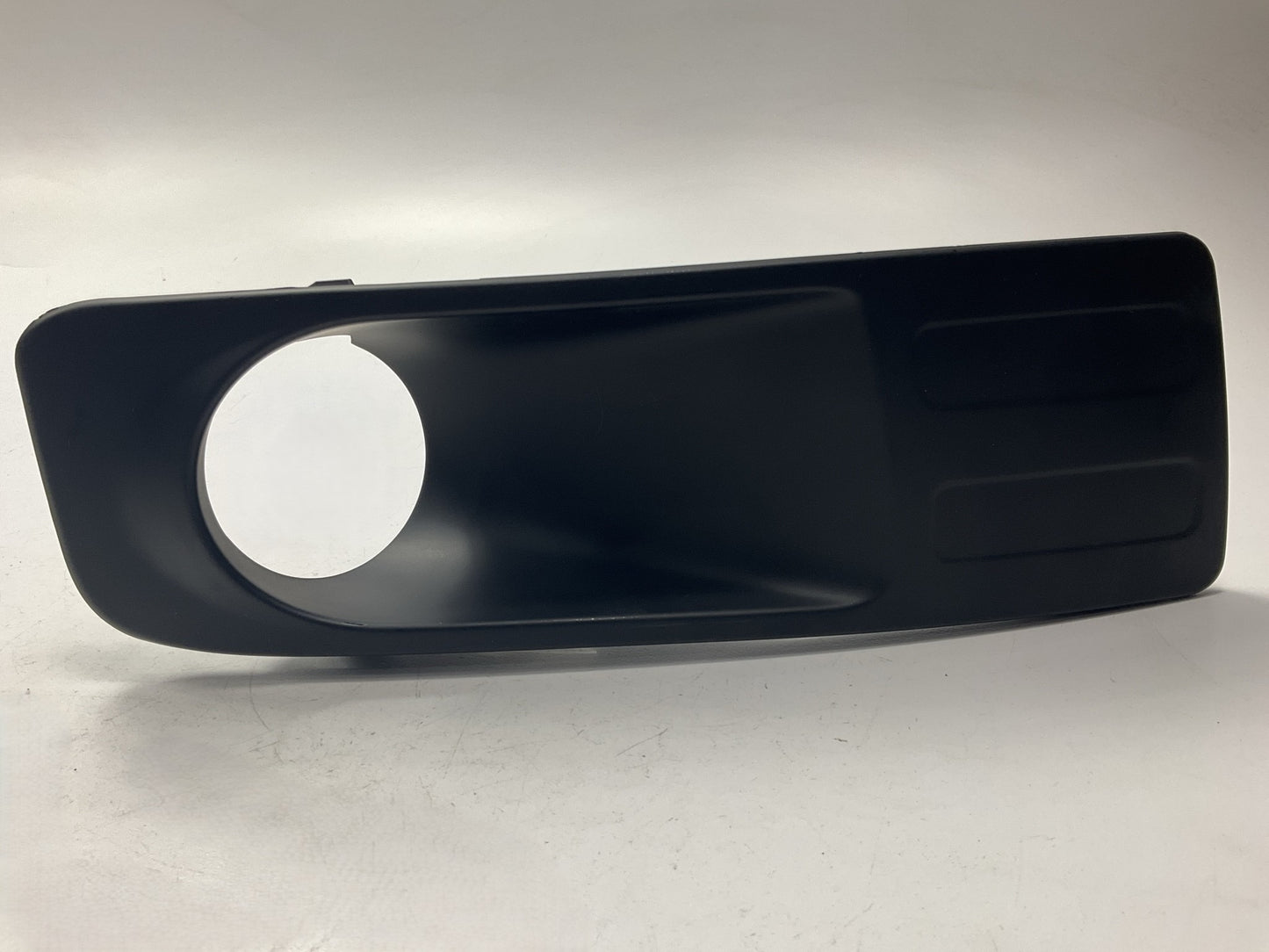 NEW AFTERMARKET FO1039108 Right Side Fog Light Cover For 2006-2009 Ford Fusion