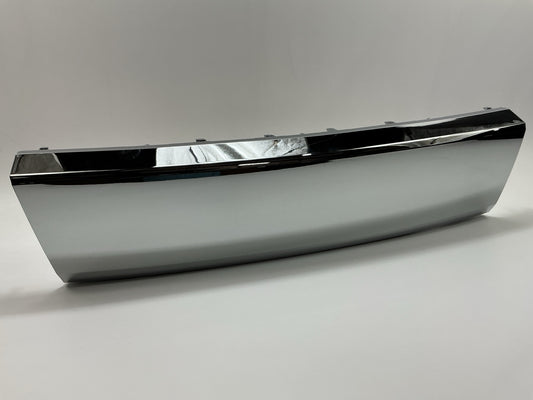 FO1044101 Front Bumper Cover Molding, Chrome For 2005-2007 Mercury Mariner