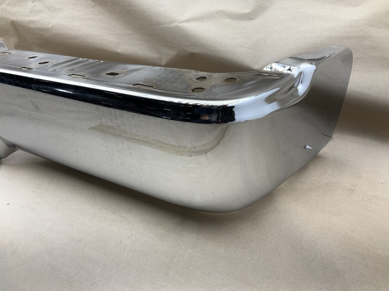 FO1102358 Chrome Rear Bumper W/O Park Assist Sensor Holes - 2004-2008 Ford F-150