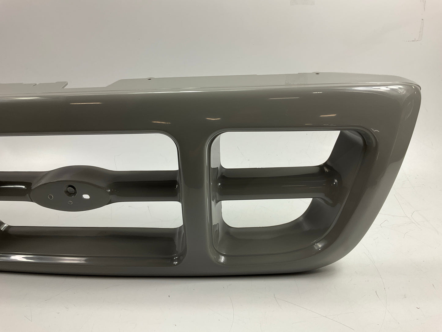 NEW AFTERMARKET FO1200343 Replacement Front Grille - 1998-2000 Ford Ranger