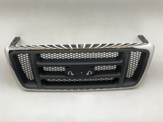 NEW - AFTERMARKET FO1200413 Front Grille (Chrome/Black) For 2004-2007 F-150 XL