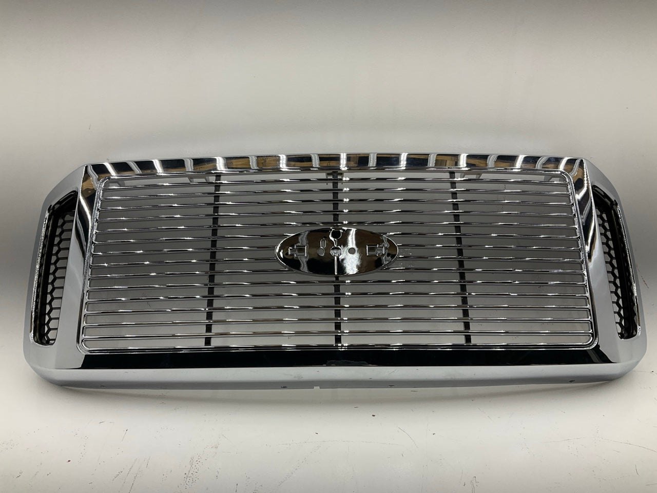 NEW AFTERMARKET Chrome Insert Grille For 2005-2007 Ford F-250, F-350 Super Duty
