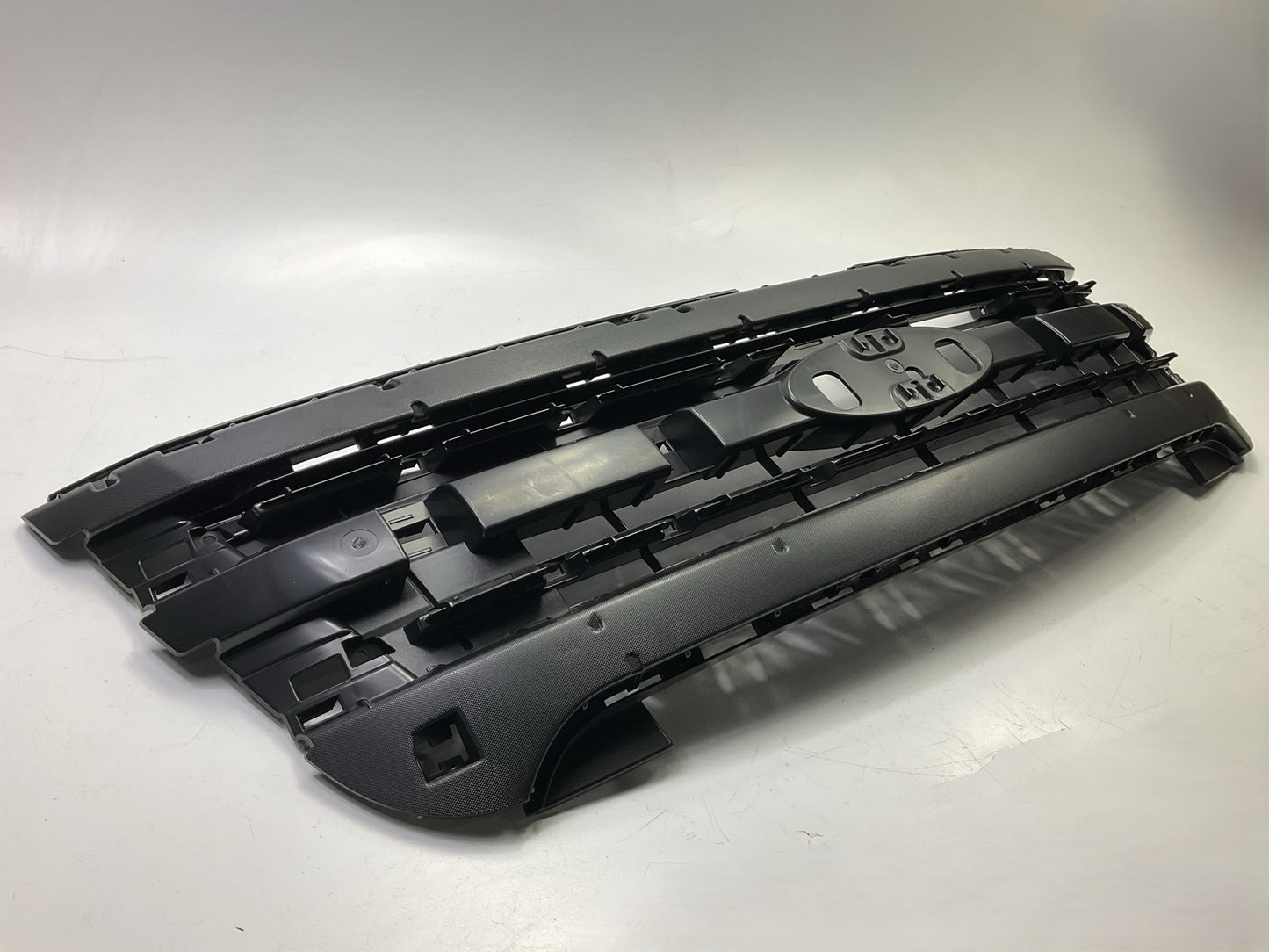 NEW FO1223118 Front Bumper Grille For 2011-2015 Ford Explorer