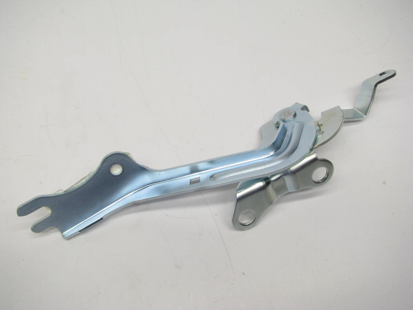 Hood Hinge Right Passenger Side FO1236137 For 2006-2011 Milan, Fusion
