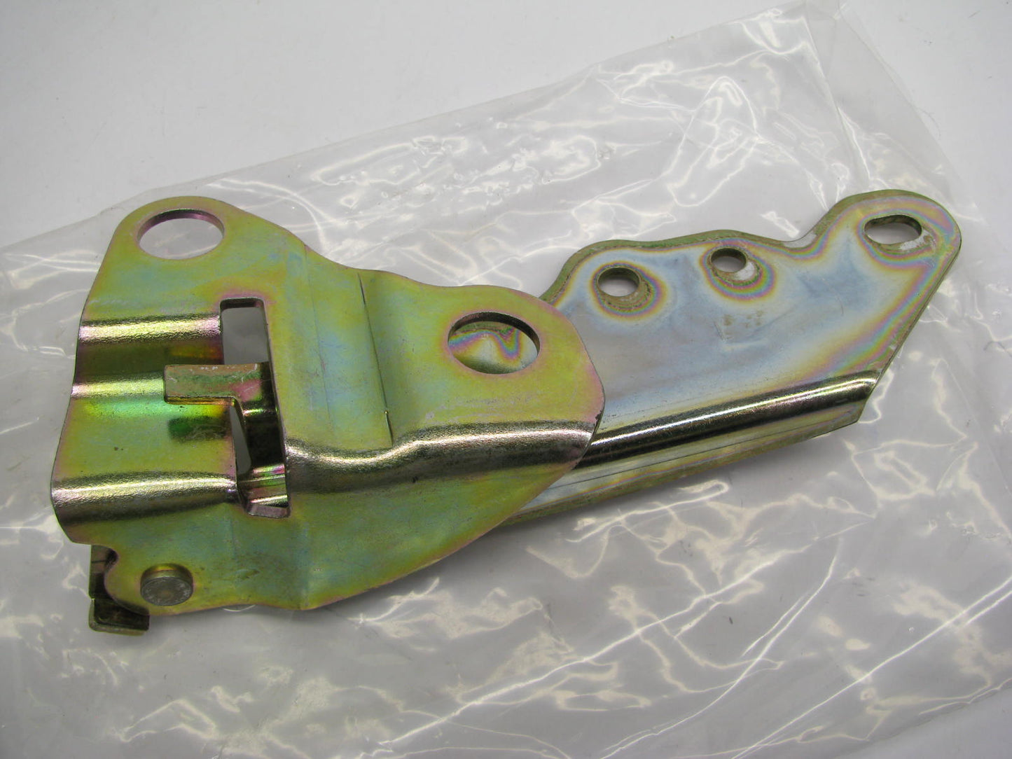 New Front Left Hood Hinge FO1236148  For 2008-2011 Mercury Mariner, Ford Escape