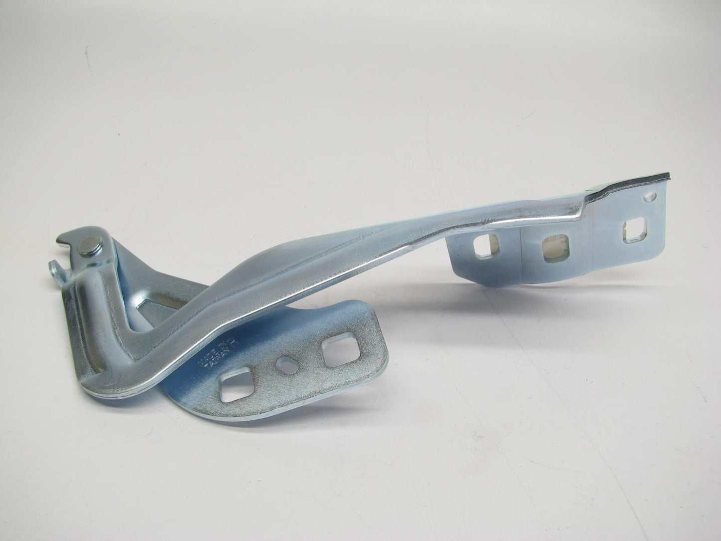Right Passenger Side Hood Hinge FO1236157 For 2013-2019 Ford Fusion