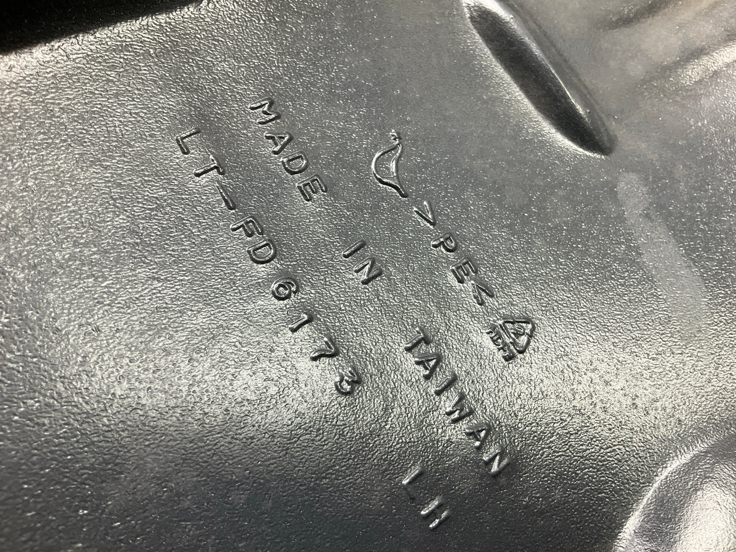 Front Left Driver Fender Liner Splash Shield - 2008-2011 Ford Focus FO1248131