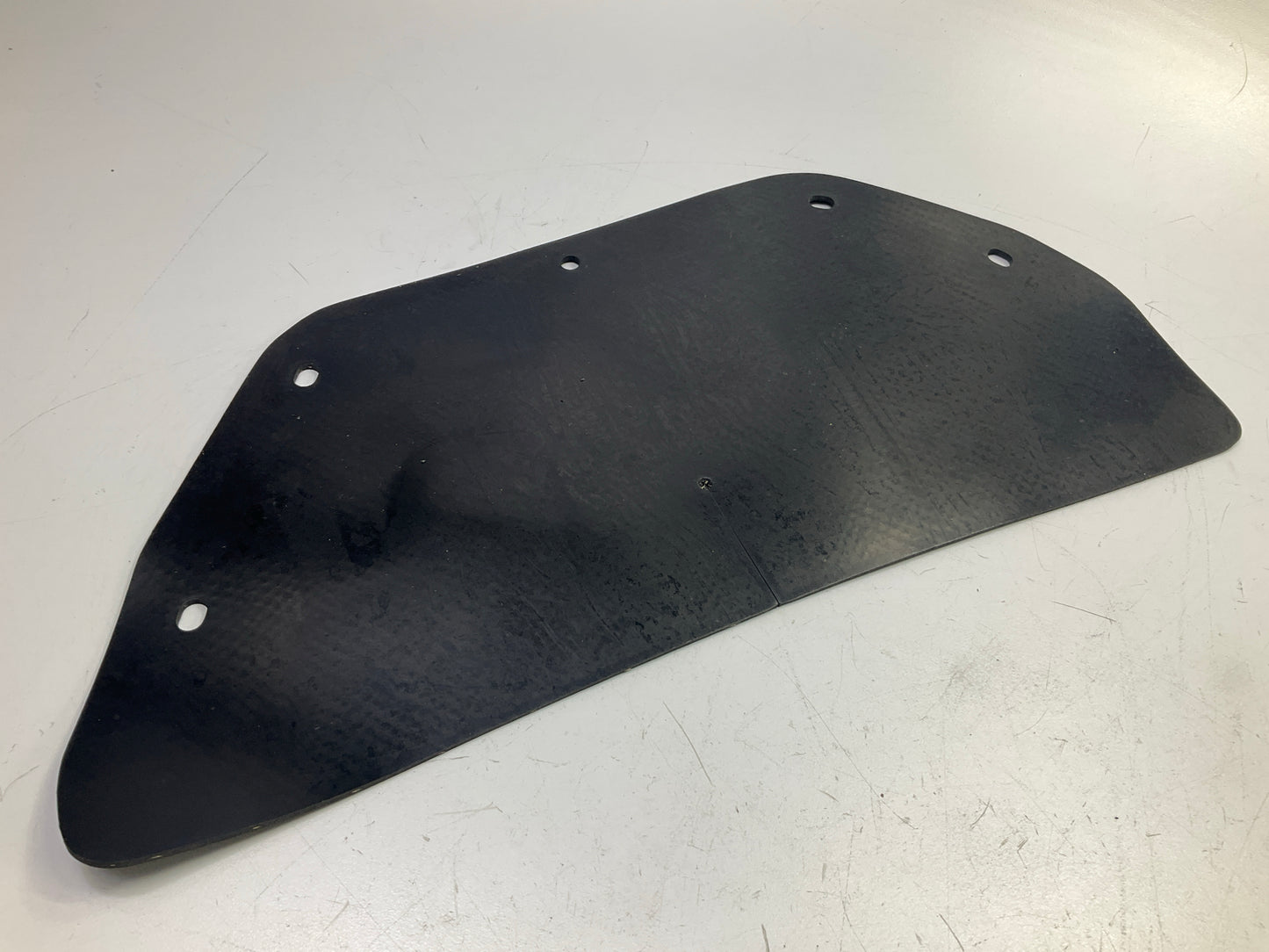 AFTERMARKET Front Right Engine Splash Shield 03-11 Crown Victoria, Grand Marquis