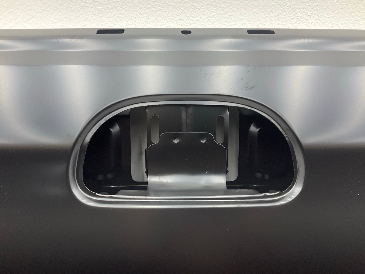 NEW - AFTERMARKET FO1900113 Tailgate Shell 1999-2007 Ford F-250 F-350 Super Duty