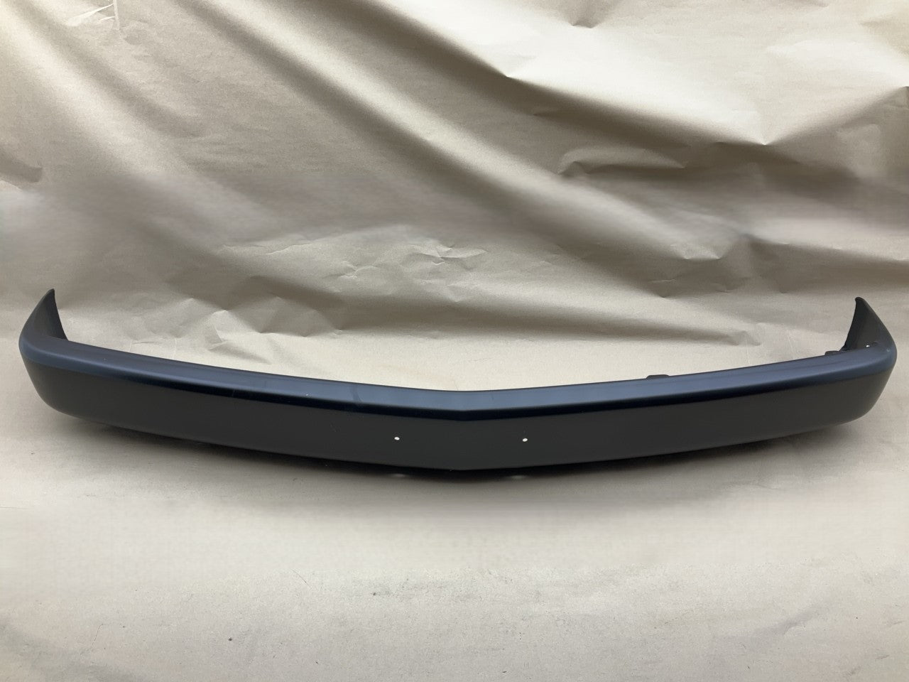 NEW GM1002168 Front Steel Bumper - 1989-1996 Chevy C1500 C2500 C3500 K1500 Truck