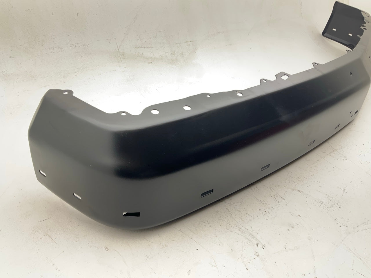 NEW - AFTERMARKET GM1002803 Front Bumper Face Bar 1988-2000 Chevy GMC C/K Truck