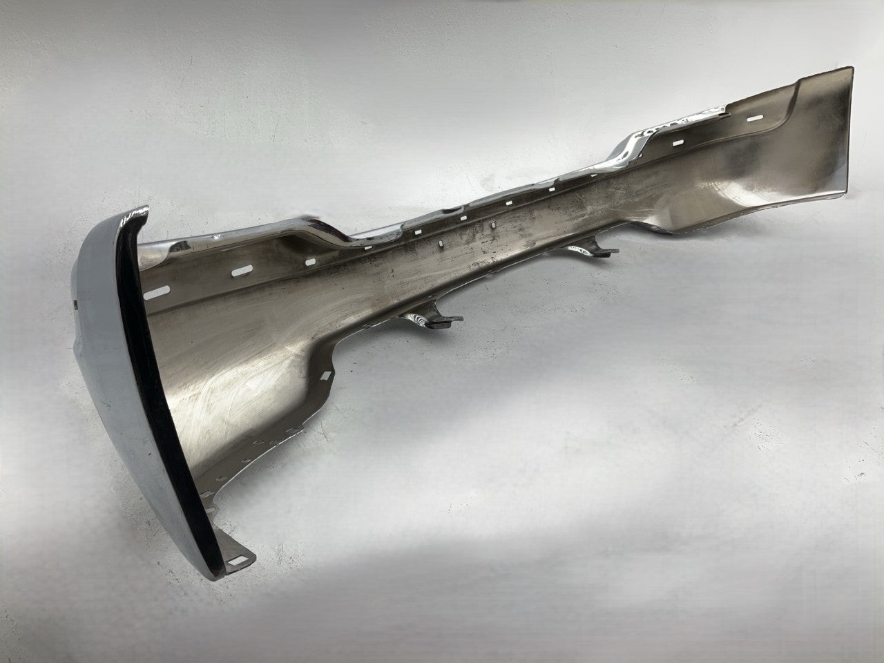 NEW AFTERMARKET Chrome Front Bumper 1999-2002 GMC Sierra 1500 2500 3500 Pickup