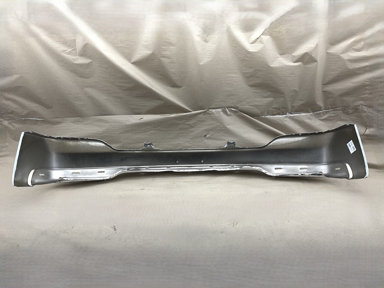 NEW GM1002835 Chrome Front Bumper 1999-2002 GMC Sierra 1500 2500 3500 Pickup