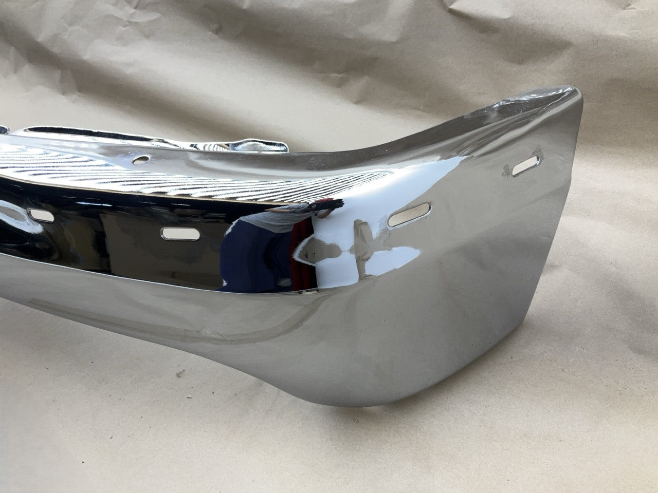 NEW GM1003127 Front Chrome Steel Bumper 1999-2002 Silverado 1500, 00-06 Suburban