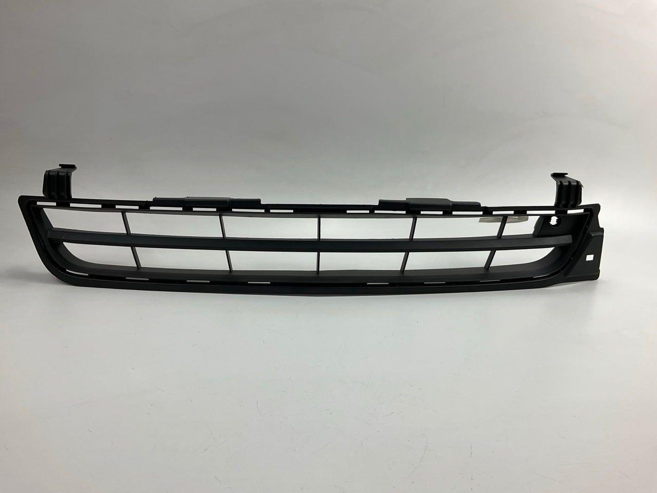 NEW AFTERMARKET Front Lower Bumper Grille Insert - 2013 Chevrolet Malibu
