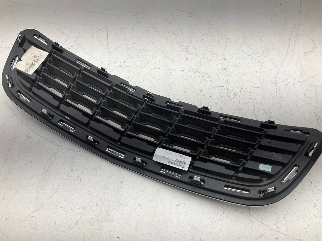 NEW AFTERMARKET GM1036170 Front Lower Black W/ Chrome Grille 2013-16 Chevy Trax