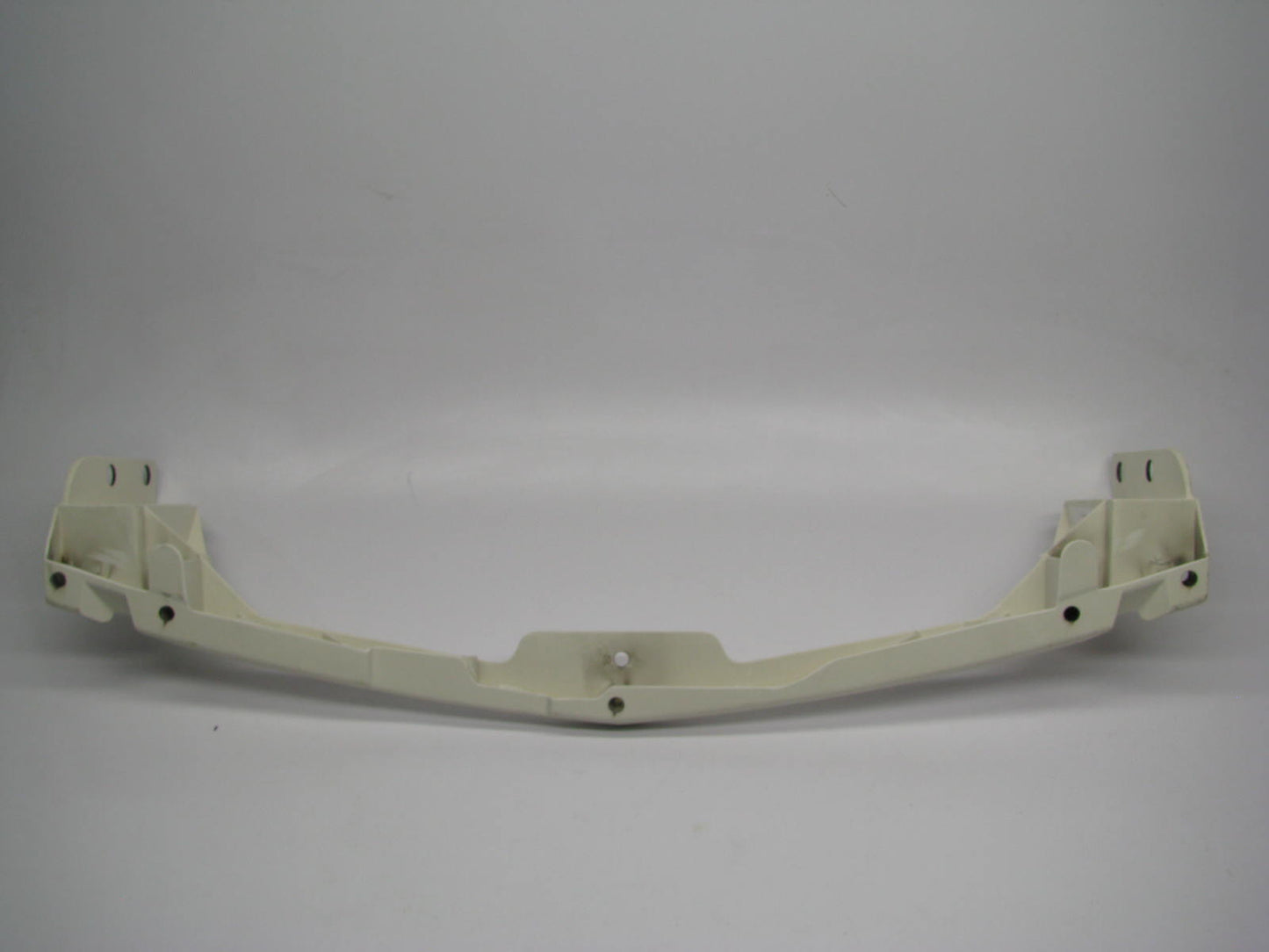 Front Bumper Bracket Center Upper Cover Support For 2000-2005 Chevrolet Impala